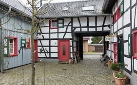 Apartment With Garden Near Monschau